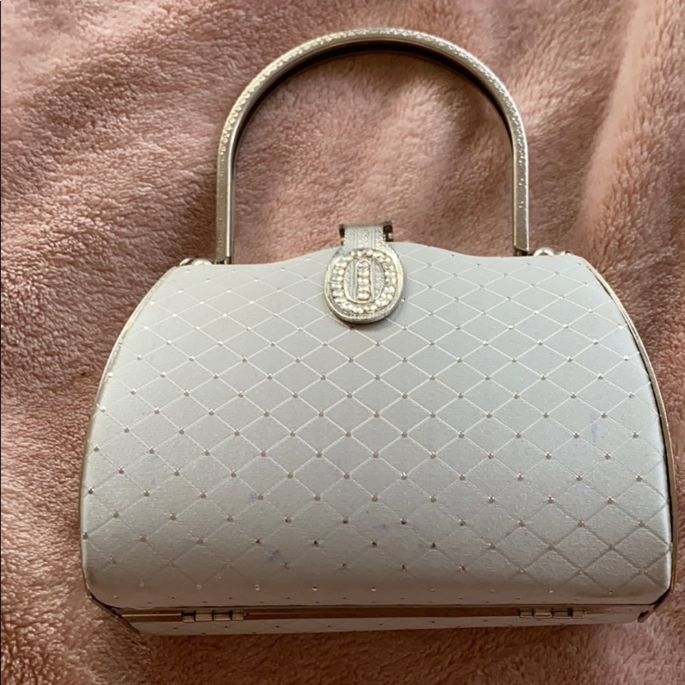 CUTE LITTLE HANDBAG